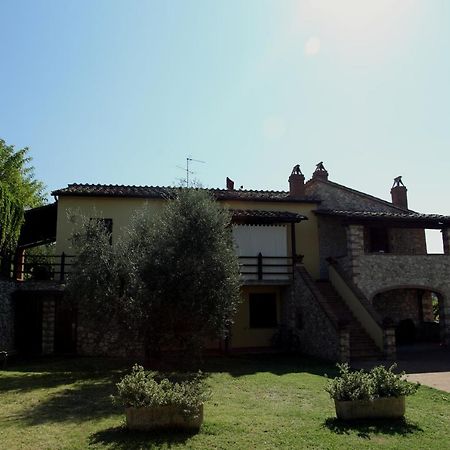 אמליה Agriturismo Oliveto Di Geltrude Contessa מראה חיצוני תמונה